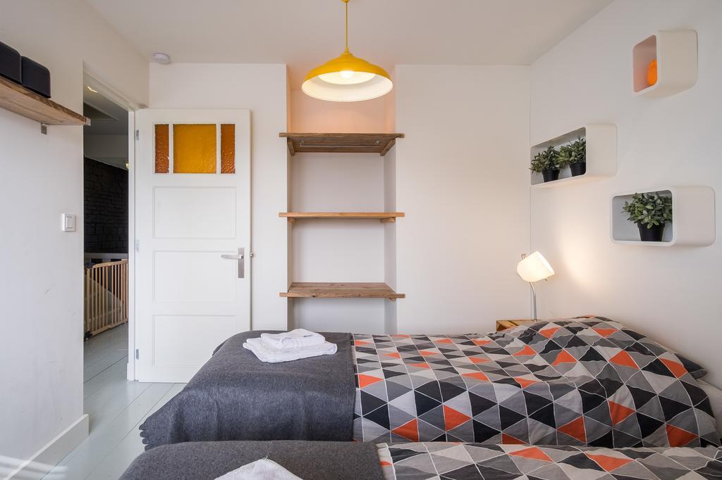 ウェイク・アーン・ゼーWijkiki Surf Houseアパートメント エクステリア 写真